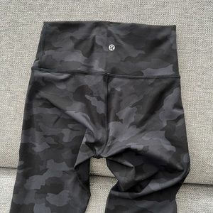 Lululemon wunder train high rise leggings crop 23”. Gently used